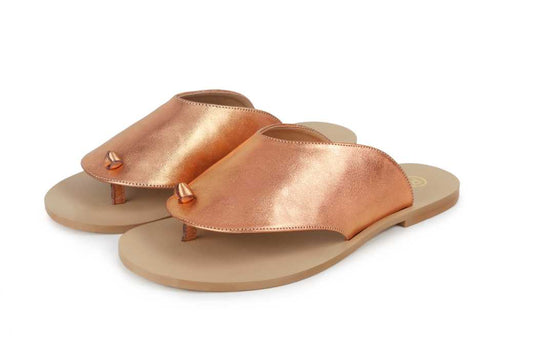 Nefertitees Leather